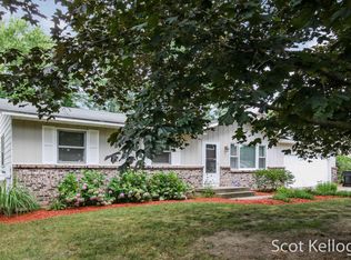 5078 Madison Ave SE, Kentwood, MI 49548