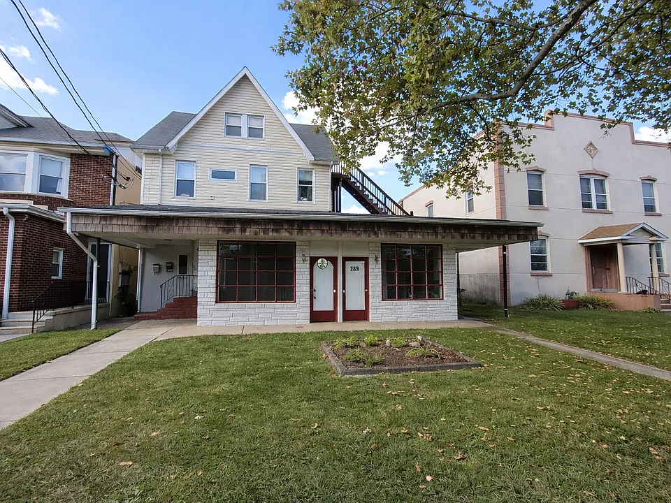 317 E Broad St #2