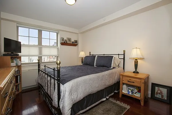 Sold by BLU Real Estate | media 6