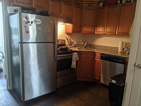 2nd image of 2132 E Cumberland St #1