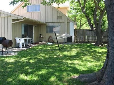 2nd image of 2221 Lakeland Dr