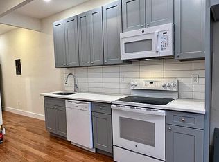 483 Onderdonk Ave #1B, Ridgewood, NY 11385