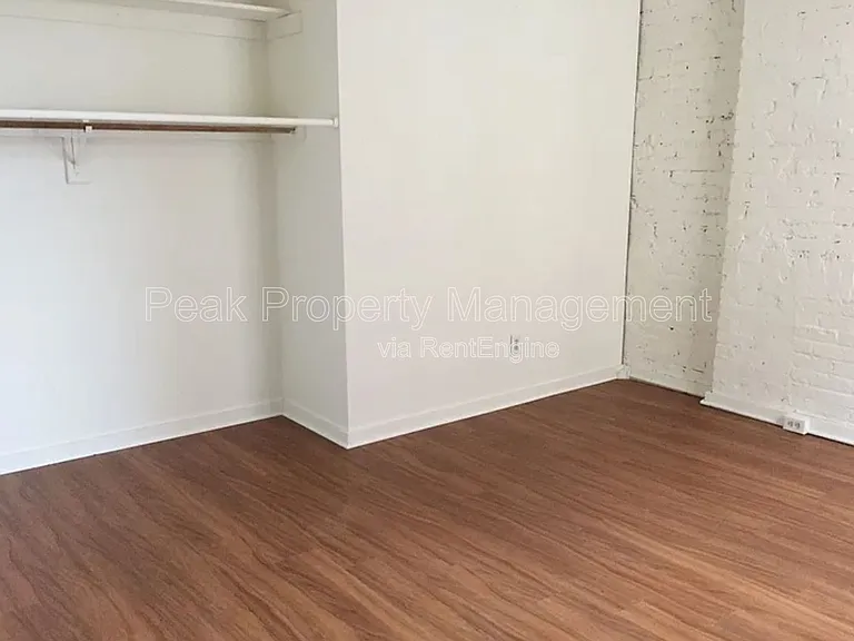 308 W Broad St #C — Photo 6