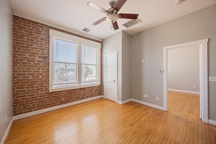 39 W Main St #8 — Photo 4