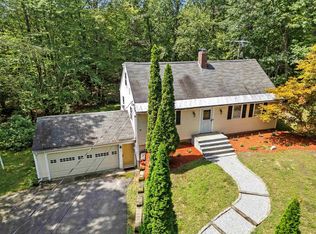 20 Juniper Dr, Amherst, NH 03031