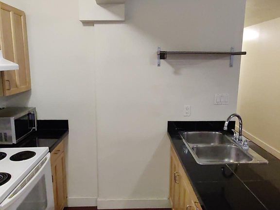 4th image of 9955 114th St NW #3