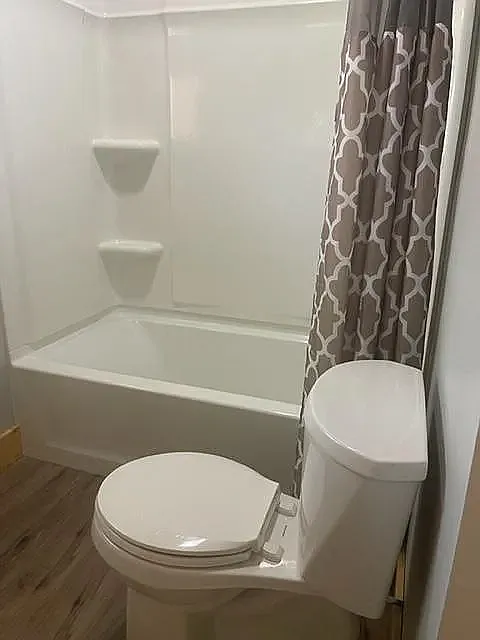 1 bed, 400 sqft, $630 — Photo 4