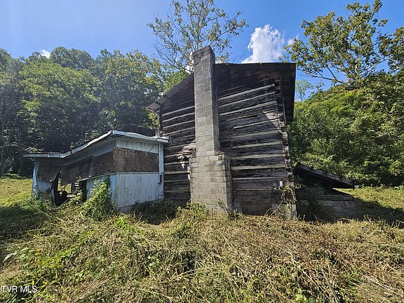 3rd image of 5742 Coeburn Rd