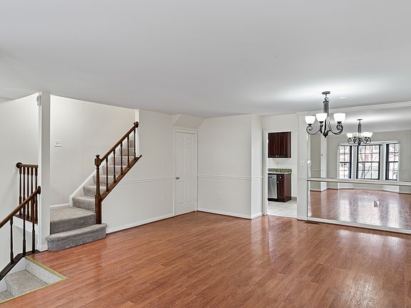 4th image of 5412 Wycklow Ct