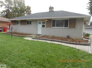 36128 Woodingham Dr, Clinton Township, MI 48035