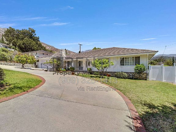 3rd image of 1920 Oakwood Ave