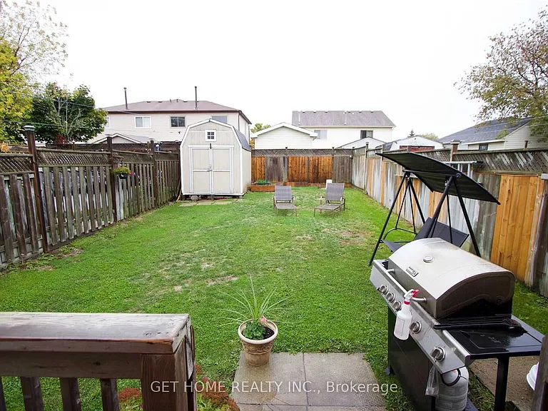 1310 Charter Cres — Photo 29
