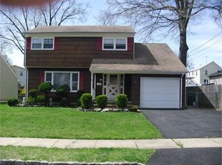 12 Gloria St, Clark, NJ 07066