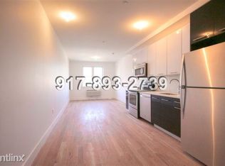 26 Scholes St, Brooklyn, NY 11206