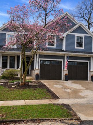 2nd image of 4220 Forest Ave