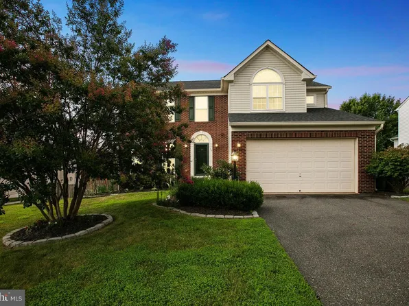 16 Vanburgh Ct, Stafford, VA 22554