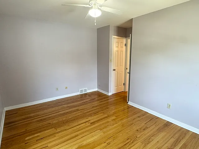 7 Regina Ct #4 — Photo 16