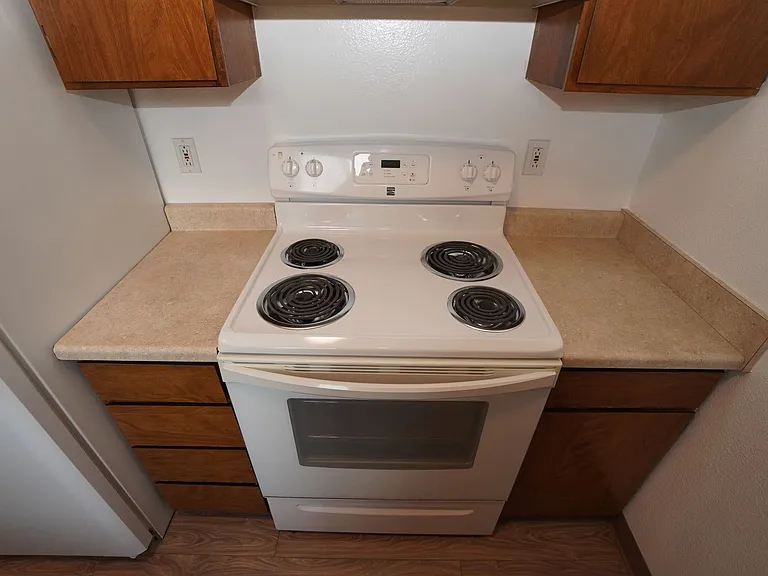813 W 75th Ave — Photo 11