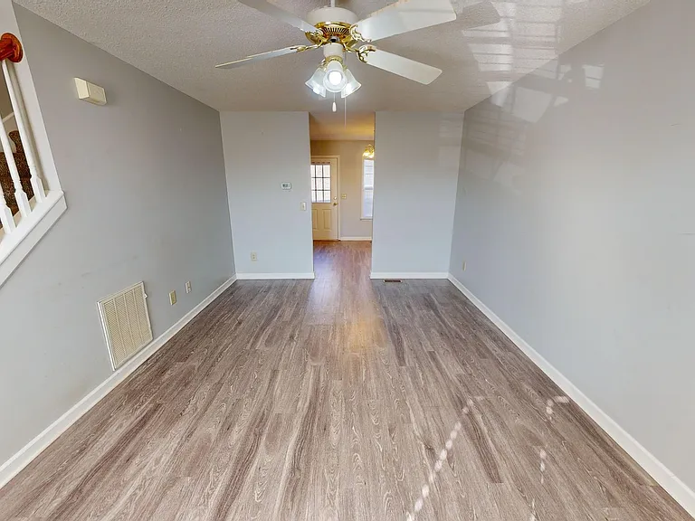 656 Wilderness Trl — Photo 2