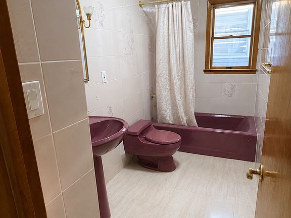 4th image of 16023 23rd Ave #2F