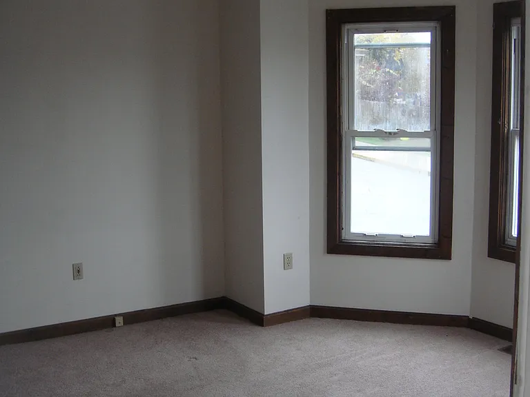 282 Jackson St — Photo 9