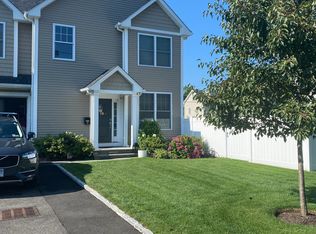 69 Palmer Ave #B, Stamford, CT 06902