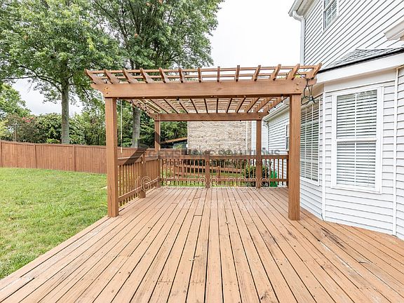 5th image of 1135 Wedgewood Dr