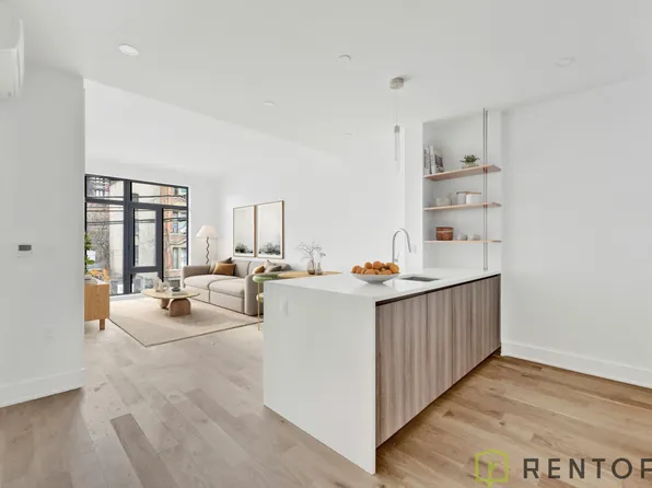 2-24 26th Avenue image 4 of 22