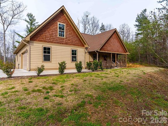 3rd image of 334 Summer Orchard Dr