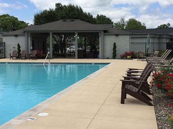 4th image of 1900 Richard Jones Rd APT W1