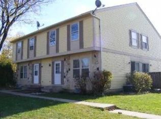 14Q Fernwood Dr, Bolingbrook, IL 60440