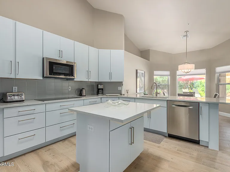 9386 E Southwind Ln — Photo 13