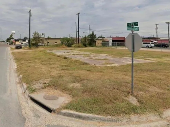 300 Benito Alaniz St, Elsa, TX 78543