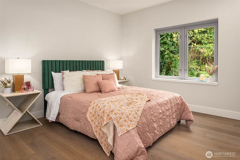 5th image of 1250 Alki Avenue SW #3H