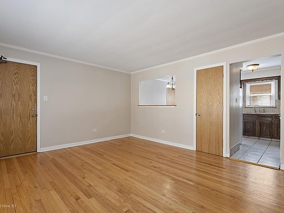 3rd image of 1537 Harlem Ave APT 2W