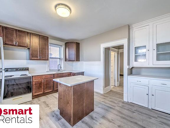 2nd image of 4065 Botanical Ave #2E