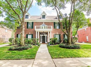 3723 Bayou Bend Ct, Sugar Land, TX 77479