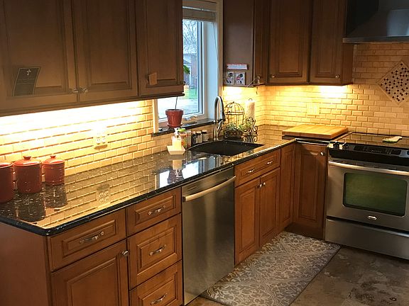 5th image of 24158 Elizabeth Ct