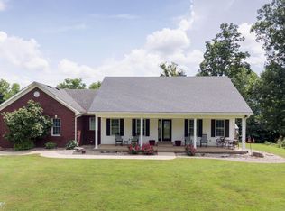 1224 Applegate Run, Shepherdsville, KY 40165