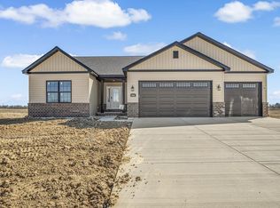 944 Forbs Dr, Waterloo, IL 62298