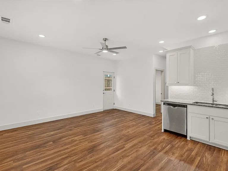 502 E Kimball St #1 — Photo 15