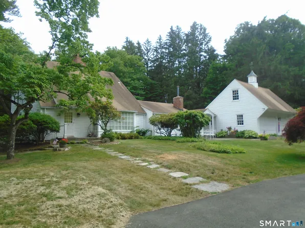 53 Umpawaug Road, Redding, CT 06896