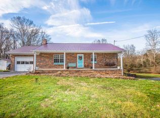1601 Price Rd, Lenoir City, TN 37771