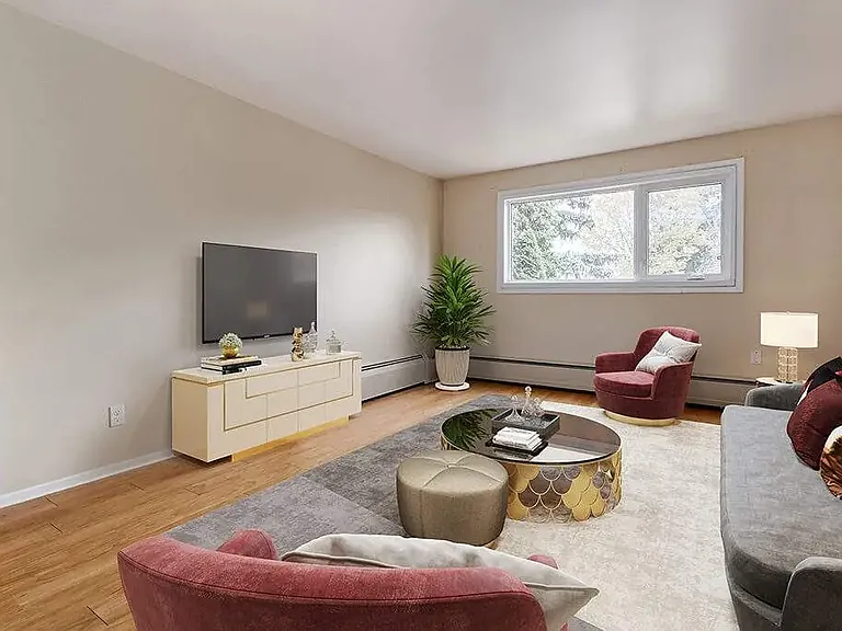 2647 Lacon St #2 — Photo 4