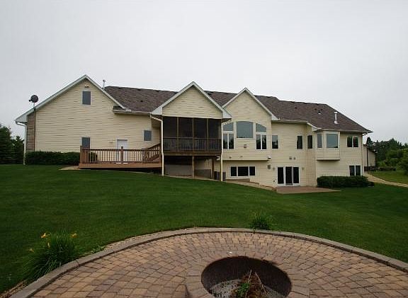 Special Features about this Home.pdf