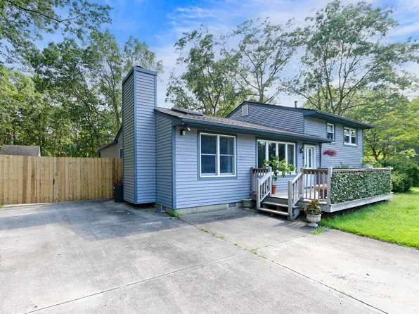 300 E Key Dr, Galloway, NJ 08205