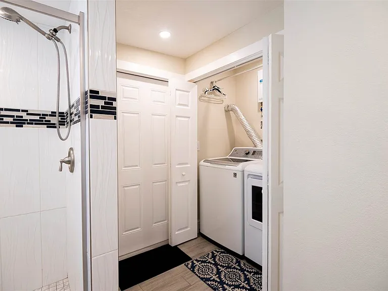 569 Bamboo Dr S — Photo 18