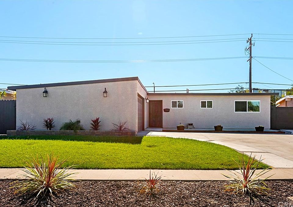 1st image of 8074 Lime Cir