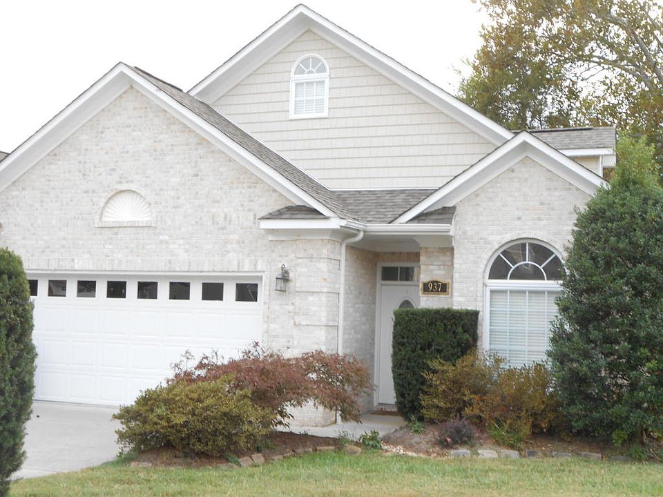 1st image of 937 Gothic Manor Ln