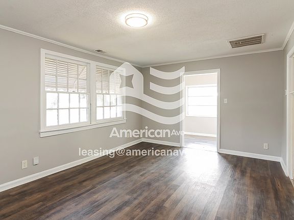 1186715_003_living_room_3.jpg
